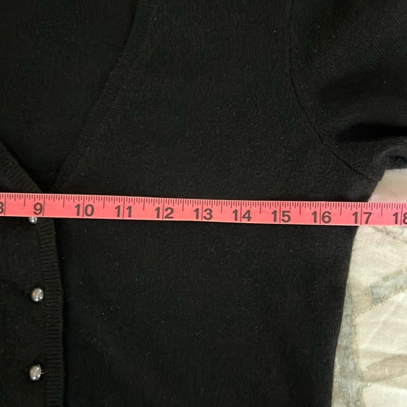 Women’s Aqua Cashmere Black 3/4 Sleeve V Neck Cardigan Sweater Sz Small - Picture 4 of 6